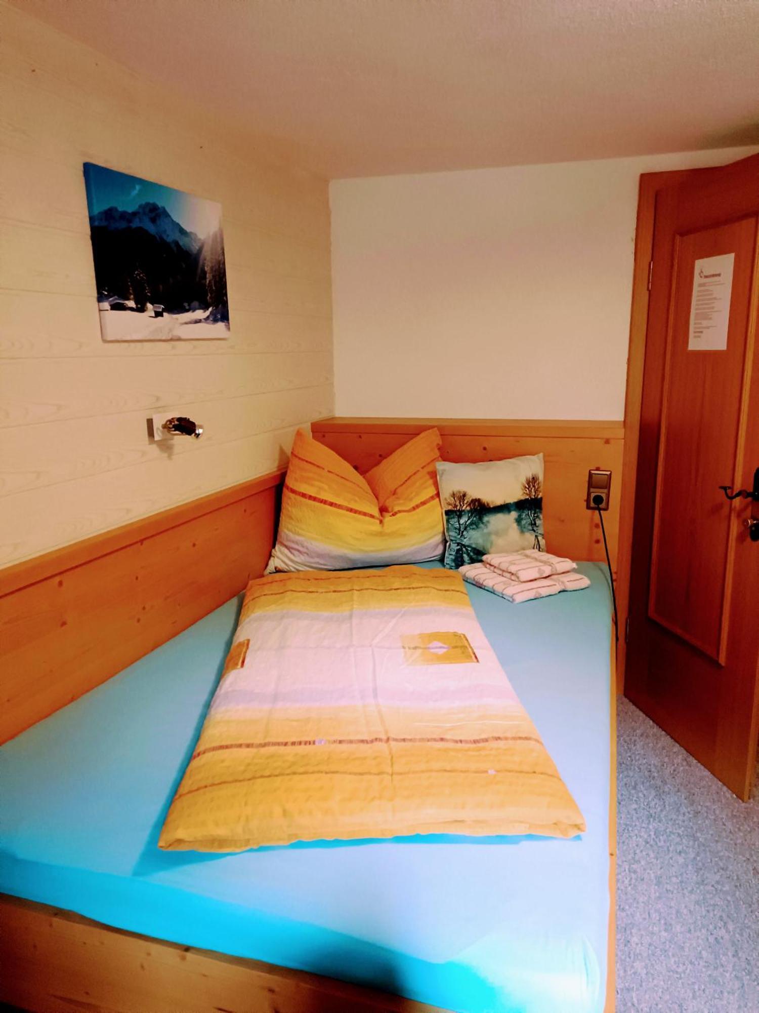 Burgerhof Farm stay Pettneu am Arlberg